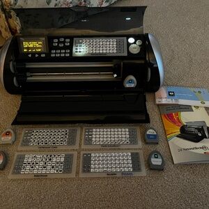 Cricut Expression bundle